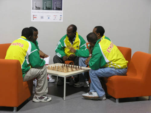 Ethiopian strategy session prior to round #1. Copyright © 2006, Daaim Shabazz.
