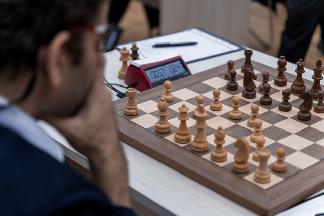 Essam El-Gindy trying to equalize the match against Levon Aronian. Photo by Kirill Merkuryev