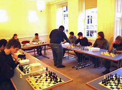 Master Rowe making his rounds in the London simul.