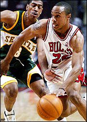 Bulls' Jay Williams running the point.