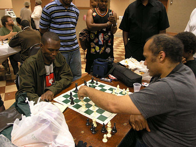 Emory Tate's BEAUTIFUL Chess!! 