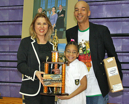 GM Susan Polgar, Diamond Abdus-Shakoor and father, Abdul Abdus-Shakoor.