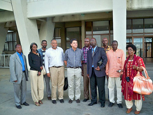 Spain's Chess Federation President Javier Ochoa with Congolese chess officials.