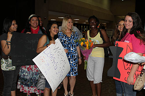 Dyhemia Young arrives in Lubbock, Texas for the Polgar Invitational.