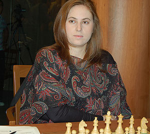 Young Judit Polgar vs First Woman GM Nona Gaprindashvili 