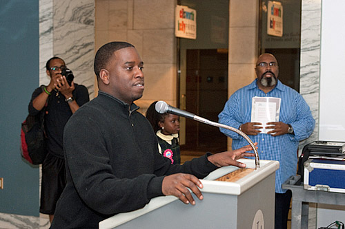 Coach Bryan Wilson, Sr. addresses the audience during DCCC event. Photo by Detroit City Chess Club.
