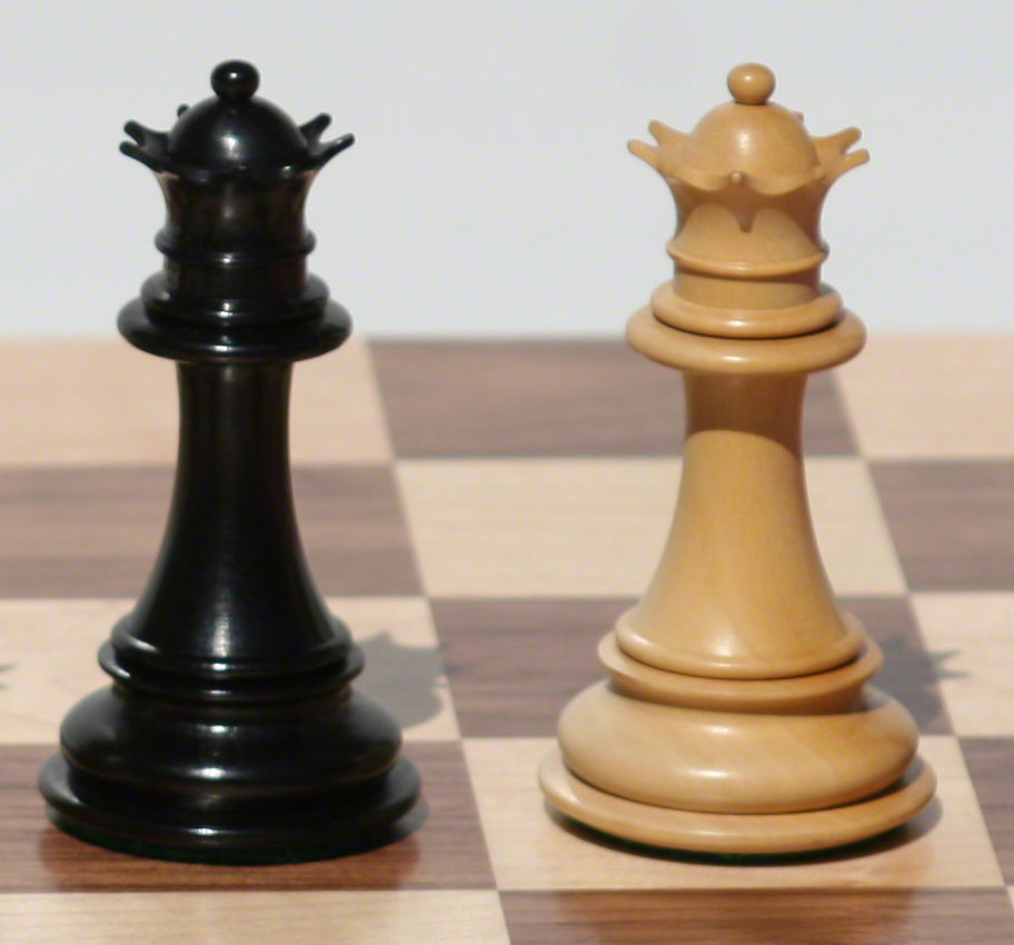 Chess, but with 2 Queens 