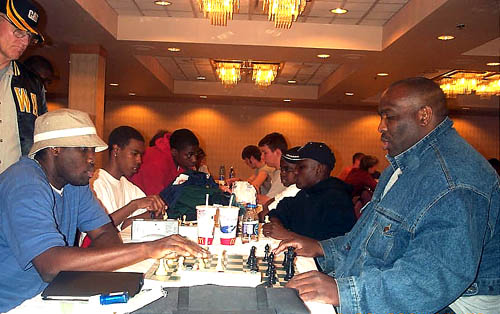 Marvin Dandridge playing International Master Oladapo Adu blitz at 2004 Chicago Open.