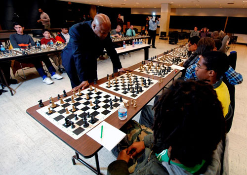 GM Ashley giving simul in Cleveland.