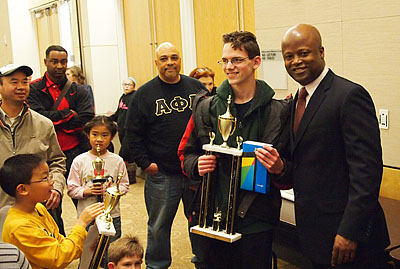 GM Ashley giving simul in Cleveland.