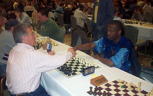 Round One Action at 2003 Foxwoods Open. Copyright  Daaim Shabazz, 2003.