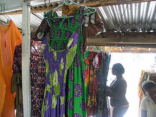 As we left drove down the street, I noticed a shop and we stopped by. I bought several pieces here. A great find!