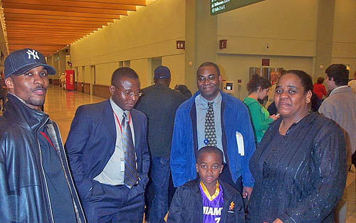 Ronnie meeting with U.S. resident-Nigerian players Dr. Sylvester Smarty and Dr. Okechukwu Iwu.