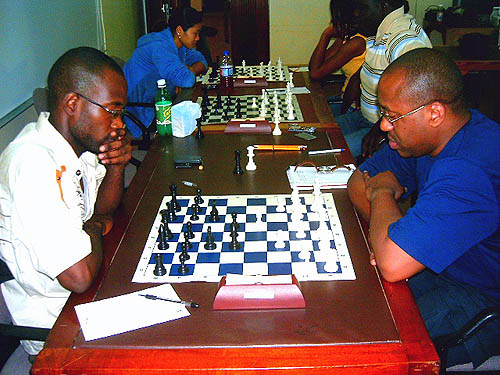 NM Equitable Brown (left) defeated NM Peter Myers (right) in the penultimate round on Saturday, to all but secure the National Title.