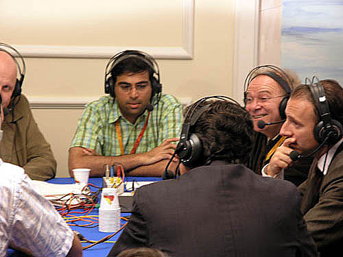 Viswanathan Anand giving an interview to the Spanish radio probably after he just crushed somebody.