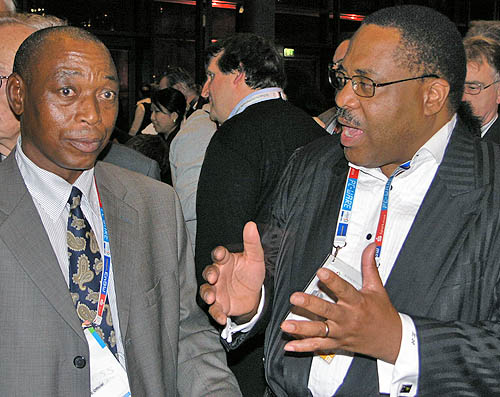 Dabilani Buthali (FIDE President for Africa), Lewis Ncube (FIDE Vice President). Photo by Daaim Shabazz.