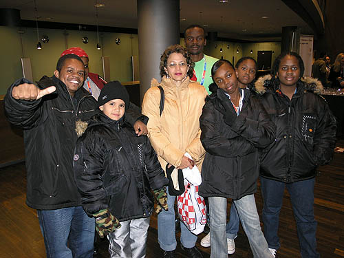 Seychelles team members with IM Amon Simutowe in rear. Photo by Daaim Shabazz.