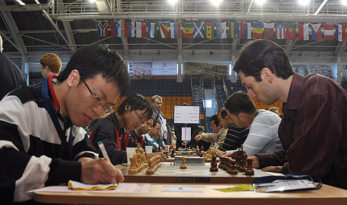 Vietnam pawns off against Georgia.  Photo by ugra-chess.com.