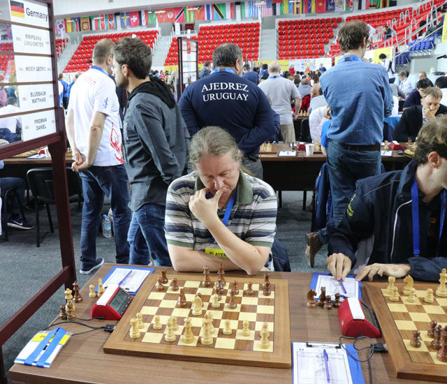 Ivan Cheparinov refused twice handshake to Nigel Short, By Chess Champ