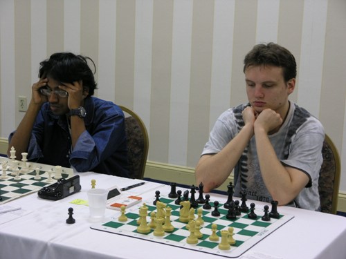 Siddharth Ravichandran vs. GM Timur Gareev. Photo by Daaim Shabazz.