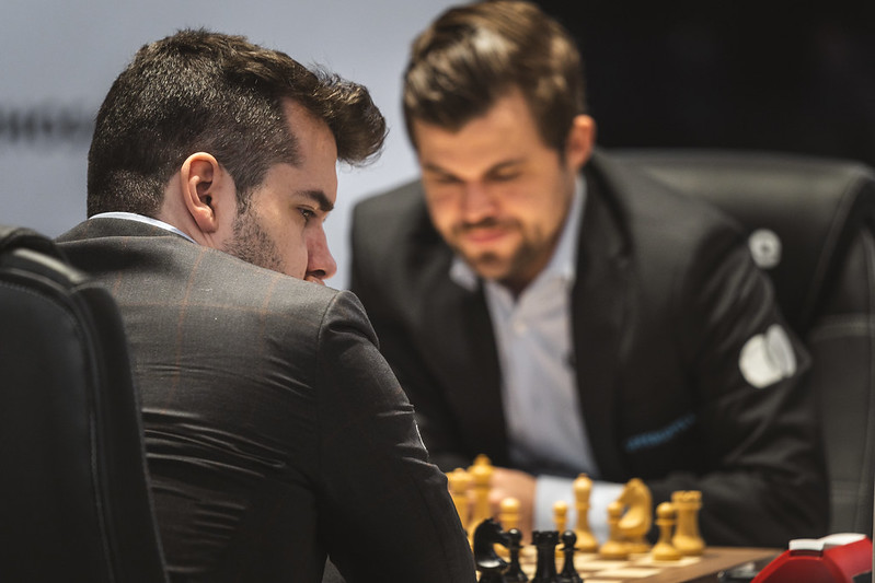 Carlsen earns Game 1 draw with Nepomniachtchi at World Chess