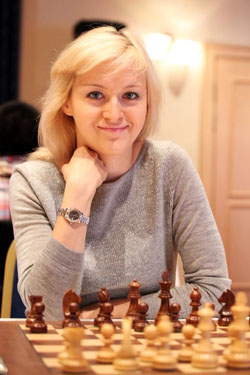 echecs-Ushenina, Ushenina on the verge of losing her title …