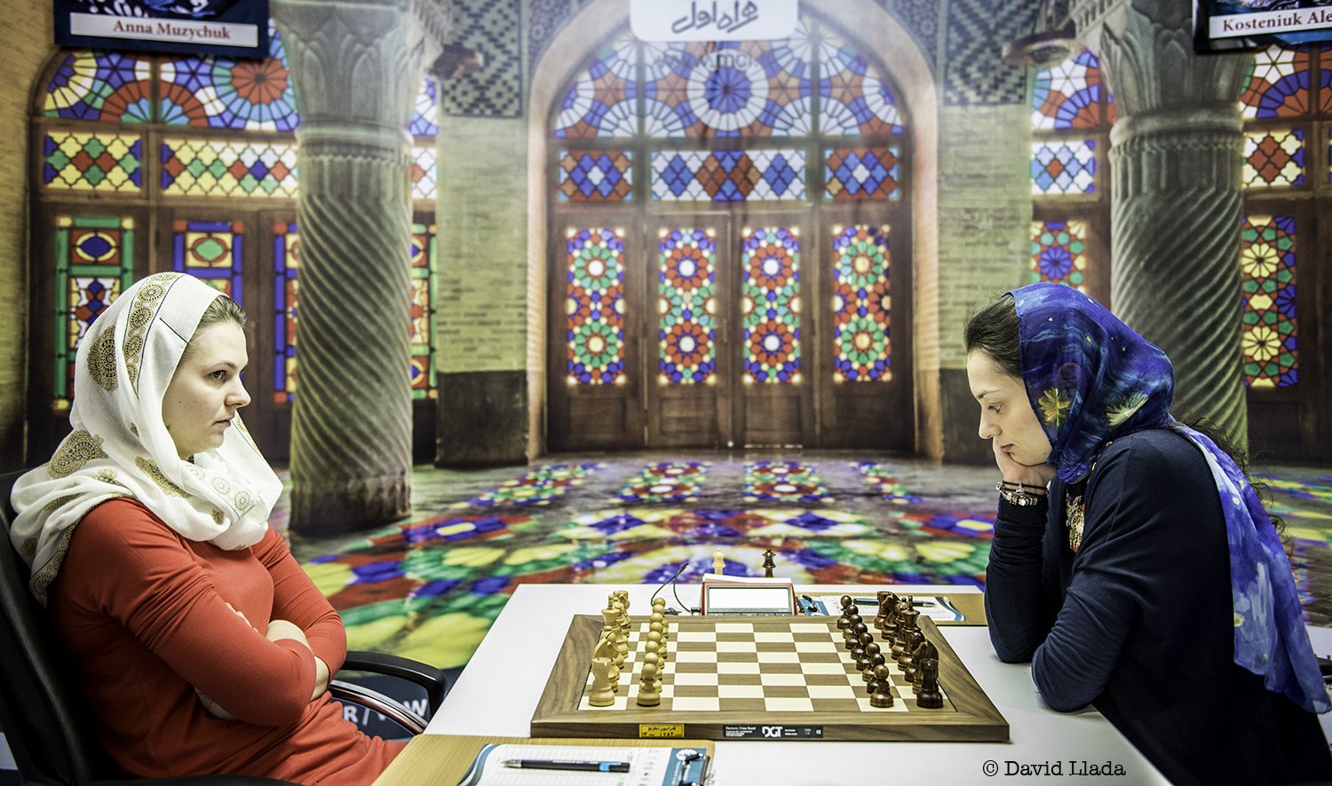 Anna Muzychuk vs. Alexandra Kosteniuk, 1-0