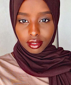 Hodan Yusuf (cheeseandxalwo on Instagram) ... Photo from herbeauty.co