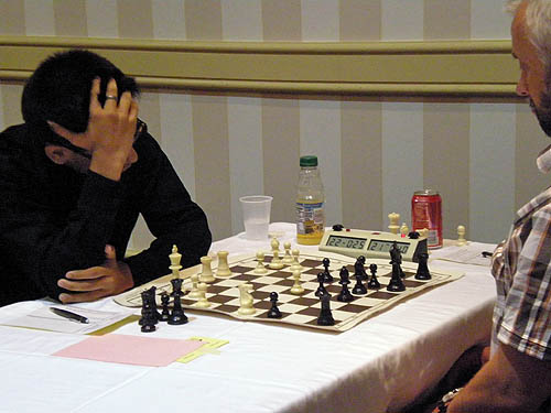 GM Parimarjan Negi battling GM Alexander Ivanov