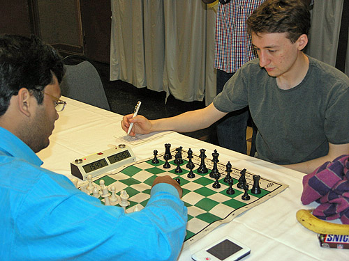 GM Surya Ganguly (India) vs. GM Luke McShane (England). Photo by Daaim Shabazz.