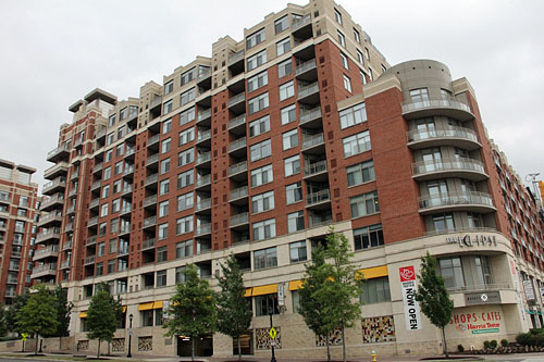 Tour of Crystal City Center. Photo by Daaim Shabazz.