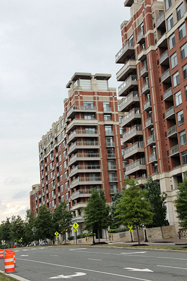 Tour of Crystal City Center. Photo by Daaim Shabazz.